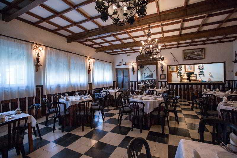 Hotel Los Perales Пуебла де Санабрия Екстериор снимка