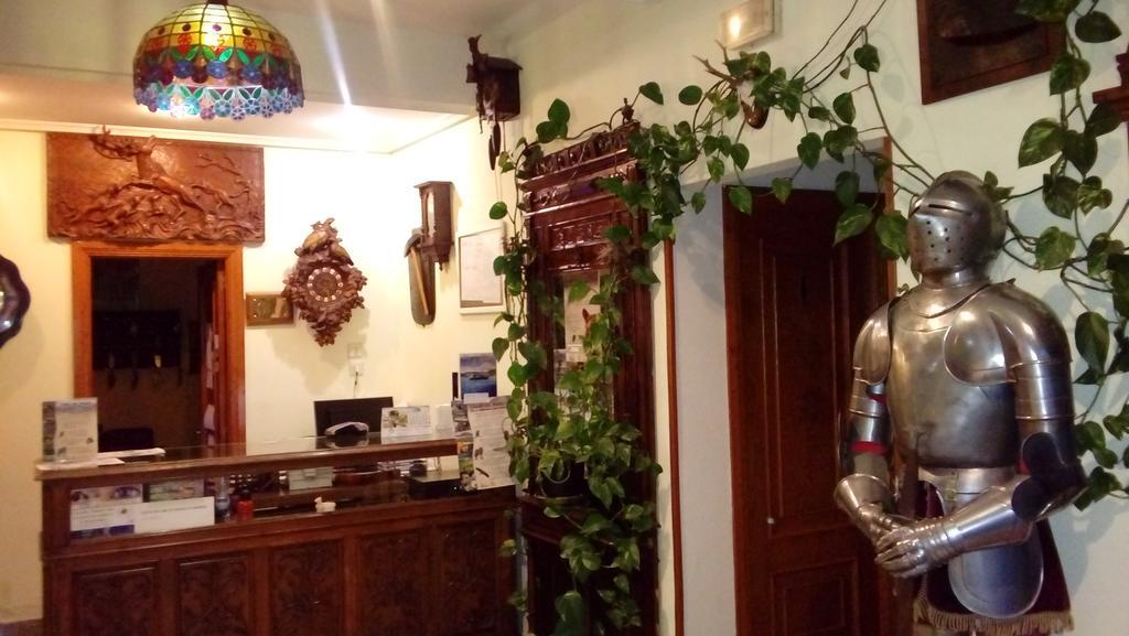 Hotel Los Perales Пуебла де Санабрия Екстериор снимка